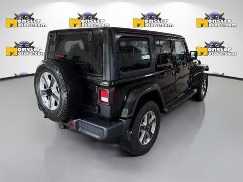 Used 2023 Jeep Wrangler Unlimited Sahara w/ Cold Weather Group AWD/4WD image 4