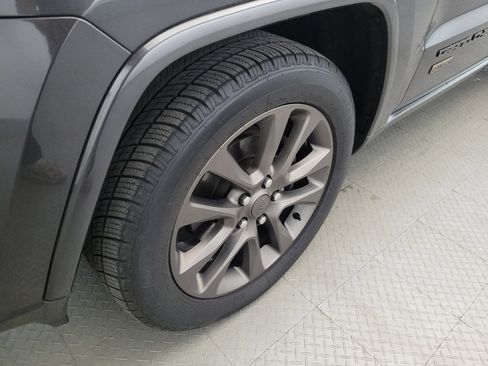Used 2017 Jeep Grand Cherokee Limited 75th Anniversary AWD/4WD image 31