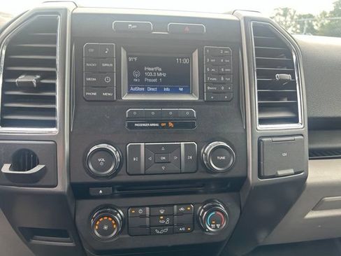 Used 2017 Ford F150 XLT RWD image 11