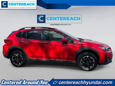 Used 2021 Subaru Crosstrek 2.0i Premium w/ Moonroof Package AWD/4WD image 4