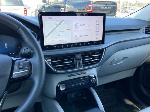 Used 2023 Ford Escape SE w/ PHEV Premium Package image 6