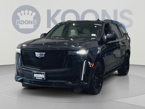 Used 2024 Cadillac Escalade Sport w/ LPO, ONYX Package AWD/4WD image 4