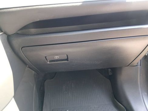 Used 2022 Toyota RAV4 XLE Premium AWD/4WD image 51