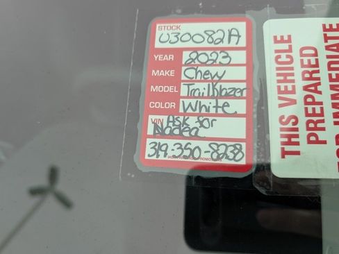 Used 2023 Chevrolet TrailBlazer LT w/ Convenience Package image 37