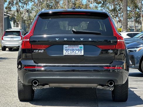 Used 2020 Volvo XC60 T5 Momentum w/ Protection Package Premier FWD image 4