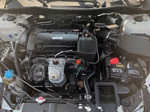 Used 2017 Honda Accord LX image 26