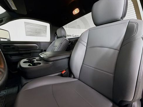 Used 2025 RAM 5500 Tradesman image 18