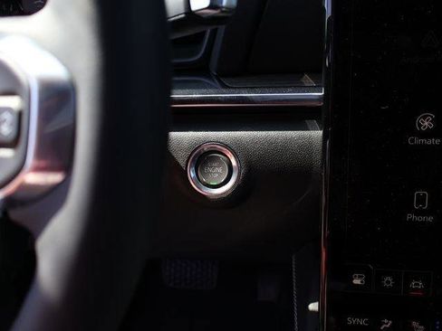 New 2026 GMC Terrain Denali w/ LPO, Black Badging Package AWD/4WD image 30