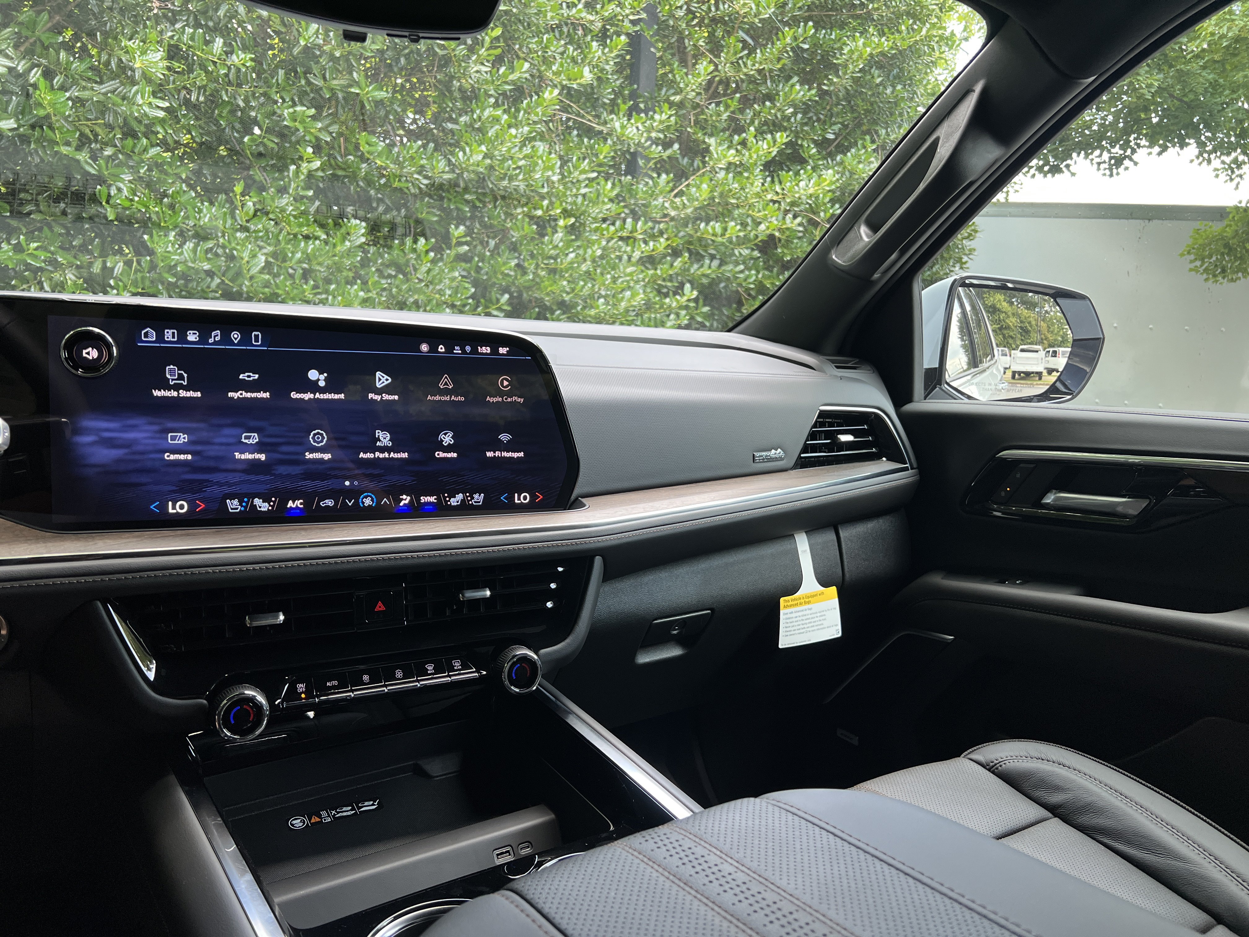 New 2026 Chevrolet Tahoe High Country AWD/4WD image 23