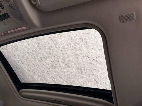 Used 2024 Toyota RAV4 Limited w/ Advanced Technology Package image 2