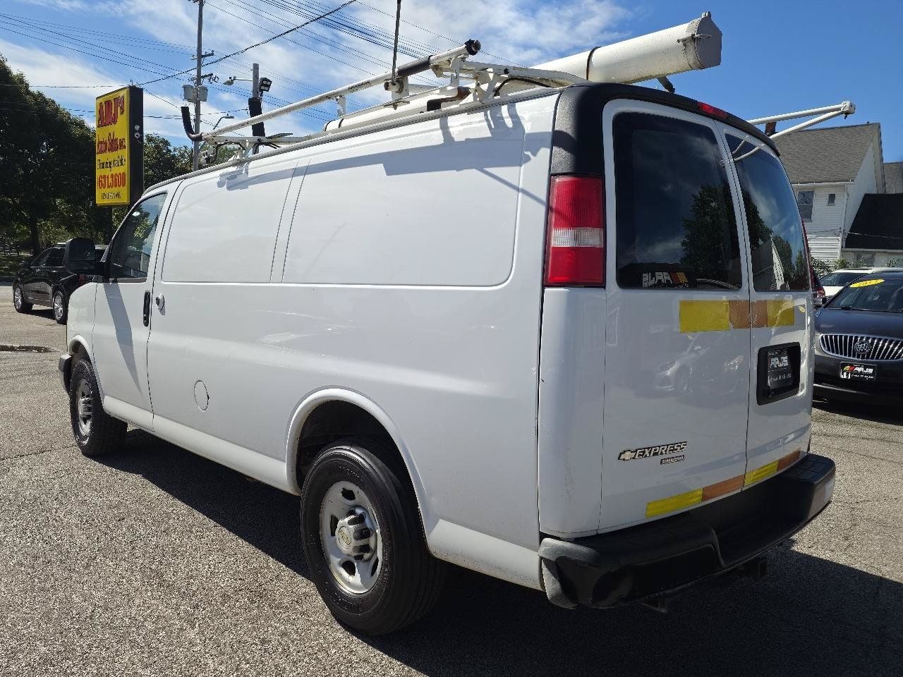 Used 2013 Chevrolet Express 2500 RWD image 7