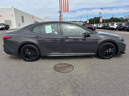 Certified 2025 Toyota Camry SE w/ Convenience Package AWD/4WD image 4