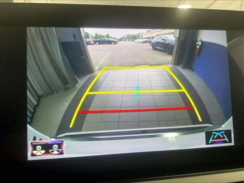 Used 2022 Lexus GX 460 Premium w/ Accessory Package AWD/4WD image 20