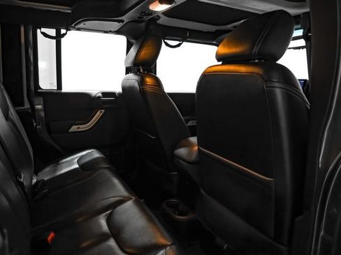 Used 2016 Jeep Wrangler Unlimited Sahara w/ Max Tow Package AWD/4WD image 36
