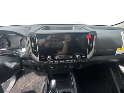 New 2026 Nissan Frontier SV w/ Tow Package AWD/4WD image 11