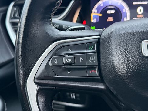 Used 2022 Jeep Grand Cherokee L Laredo w/ Luxury Tech Group I image 15