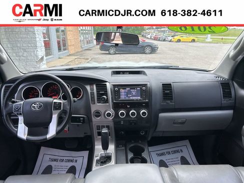 Used 2016 Toyota Sequoia SR5 AWD/4WD image 36