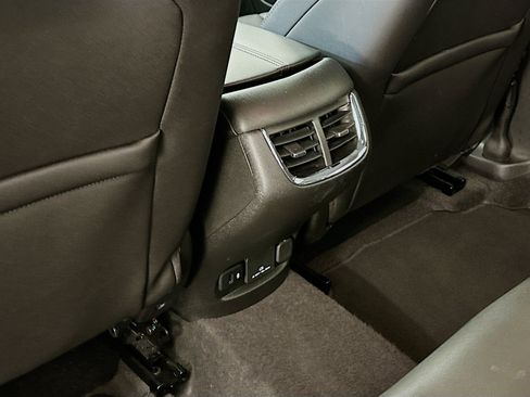 Used 2024 Chevrolet Malibu LT image 29