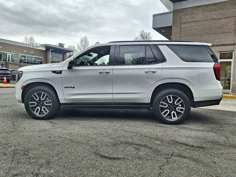 Used 2022 GMC Yukon AT4 image 4