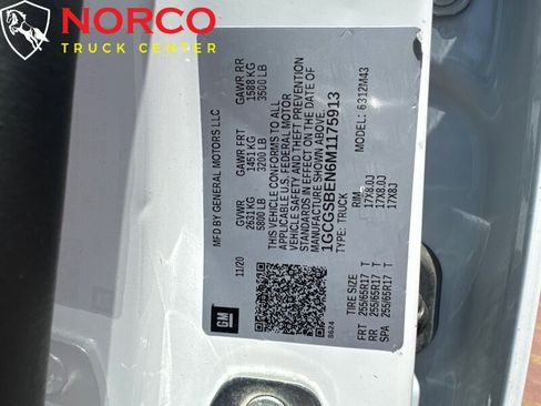 Used 2021 Chevrolet Colorado W/T w/ WT Convenience Package image 24