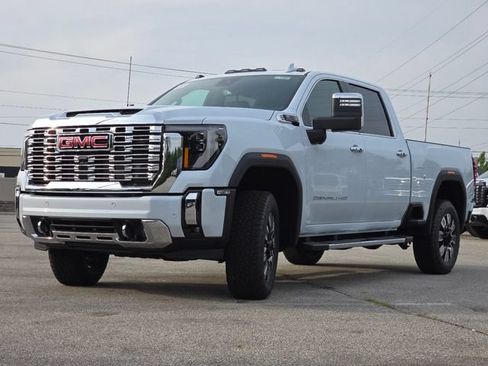 New 2026 GMC Sierra 2500 Denali w/ Denali Reserve Package AWD/4WD image 14