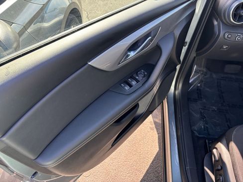 Used 2025 Chevrolet Blazer LT image 18