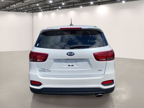 Used 2020 Kia Sorento LX AWD/4WD image 7