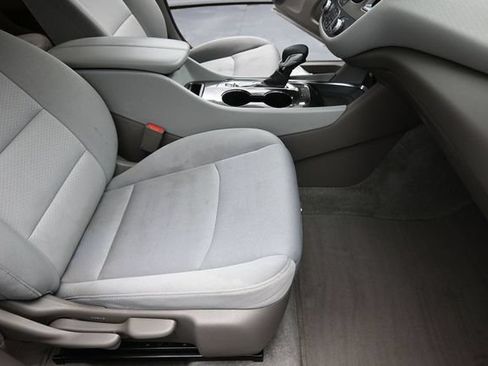 Used 2025 Chevrolet Malibu LT FWD image 26