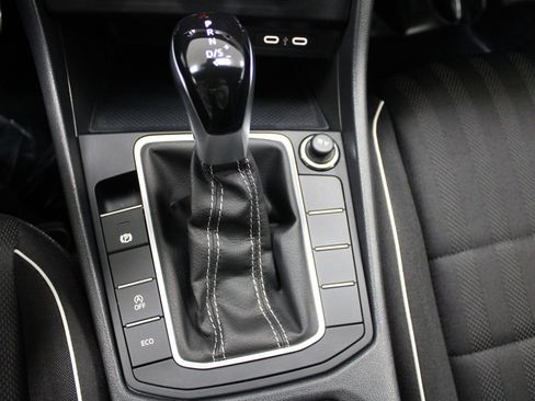 Used 2024 Volkswagen Jetta Sport FWD image 33