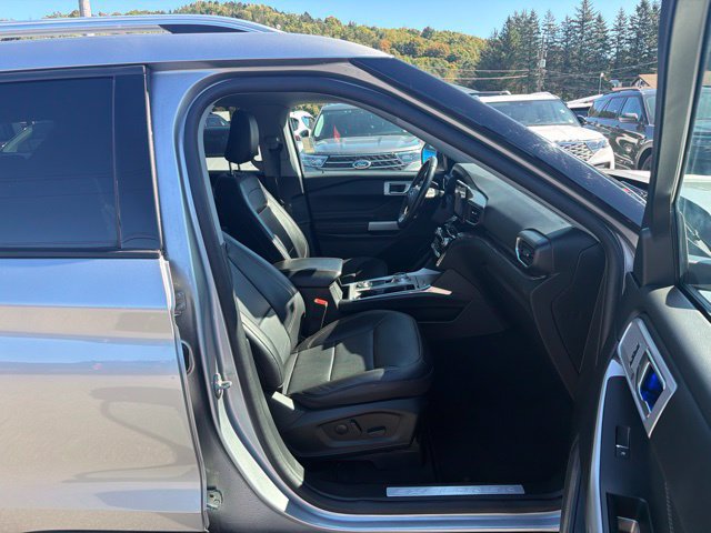 Used 2022 Ford Explorer Limited AWD/4WD image 34