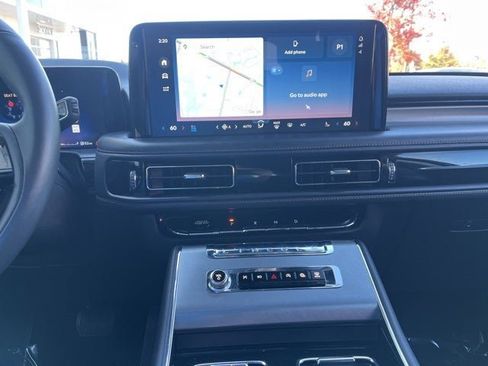 Certified 2025 Lincoln Aviator AWD w/ Jet Appearance Package image 36