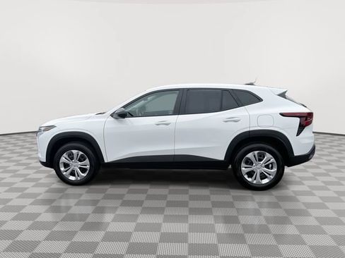 Certified 2026 Chevrolet Trax LS FWD image 6