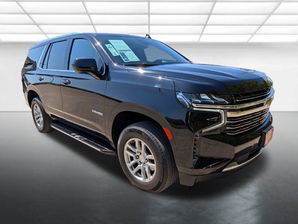 Used 2024 Chevrolet Tahoe LT AWD/4WD image 1