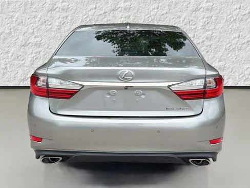 Used 2016 Lexus ES 350 w/ Premium Package w/Wood Trim FWD image 4