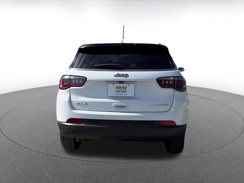 Used 2025 Jeep Compass Limited image 12