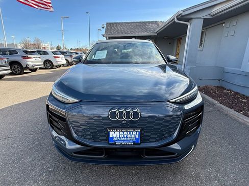 Used 2025 Audi Q6 e-tron Premium Plus w/ Premium Plus image 2