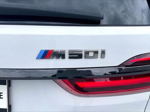 Used 2021 BMW X7 M50i w/ Executive Package AWD/4WD image 10