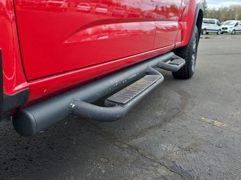 Used 2015 GMC Canyon SLE AWD/4WD image 12