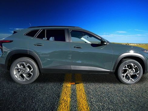 New 2026 Chevrolet Trax LT w/ Driver Confidence Package image 19