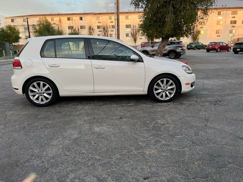 Used 2011 Volkswagen Golf TDI image 19