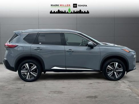 Used 2023 Nissan Rogue Platinum w/ Platinum Premium Package image 6