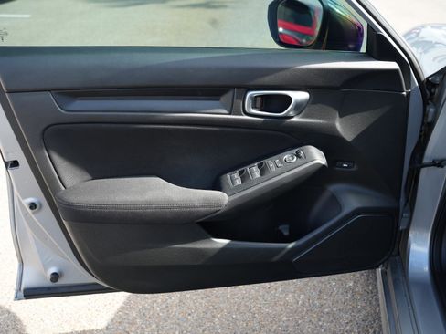 Used 2023 Honda Civic Sport image 13