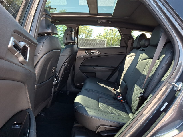 Used 2024 Kia Sportage X-Line w/ X-Line Premium Package AWD/4WD image 13