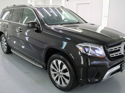 Used 2018 Mercedes-Benz GLS 450 4MATIC w/ Premium Package image 11
