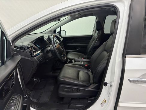 Used 2022 Honda Odyssey Touring image 9