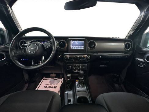 Used 2023 Jeep Wrangler Unlimited w/ Cold Weather Group AWD/4WD image 14