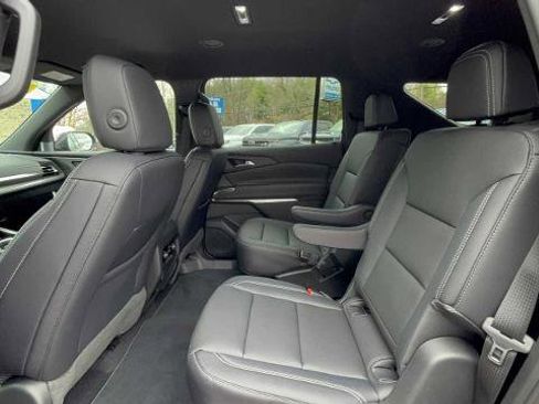 Used 2026 Chevrolet Traverse LT w/ Driver Confidence Package AWD/4WD image 27