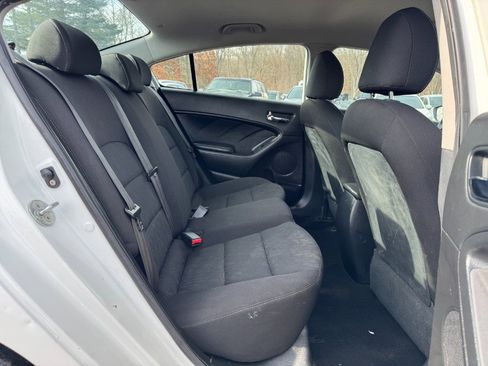 Used 2016 Kia Forte LX image 17