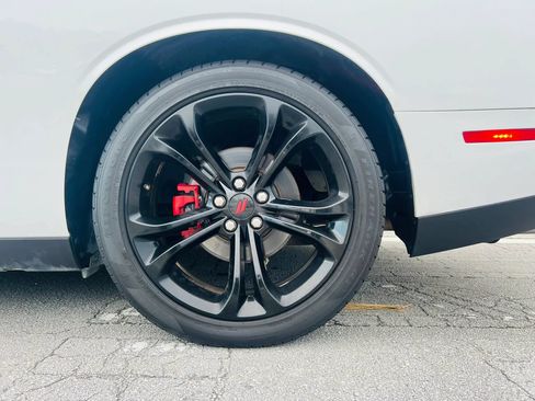 Used 2021 Dodge Challenger R/T RWD image 10