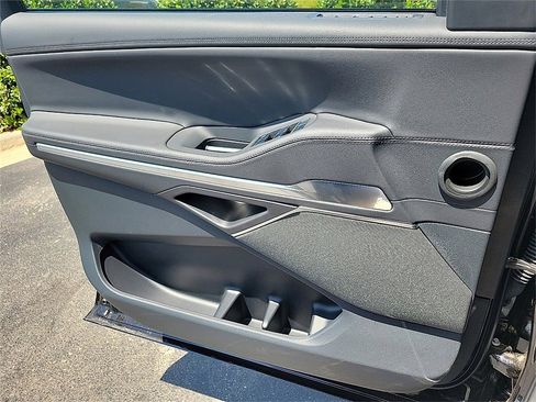 New 2025 Lincoln Navigator L Reserve w/ Jet Appearance Package image 16